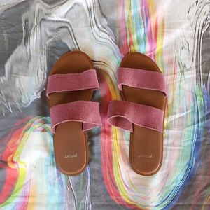 Size 6 Sanuk Sandals